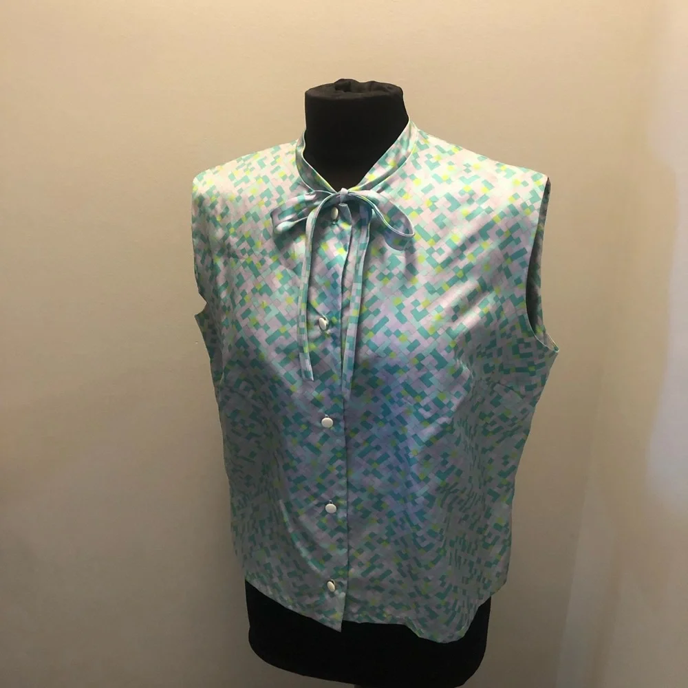 Sleeveless printed top - Picture 2 of 2